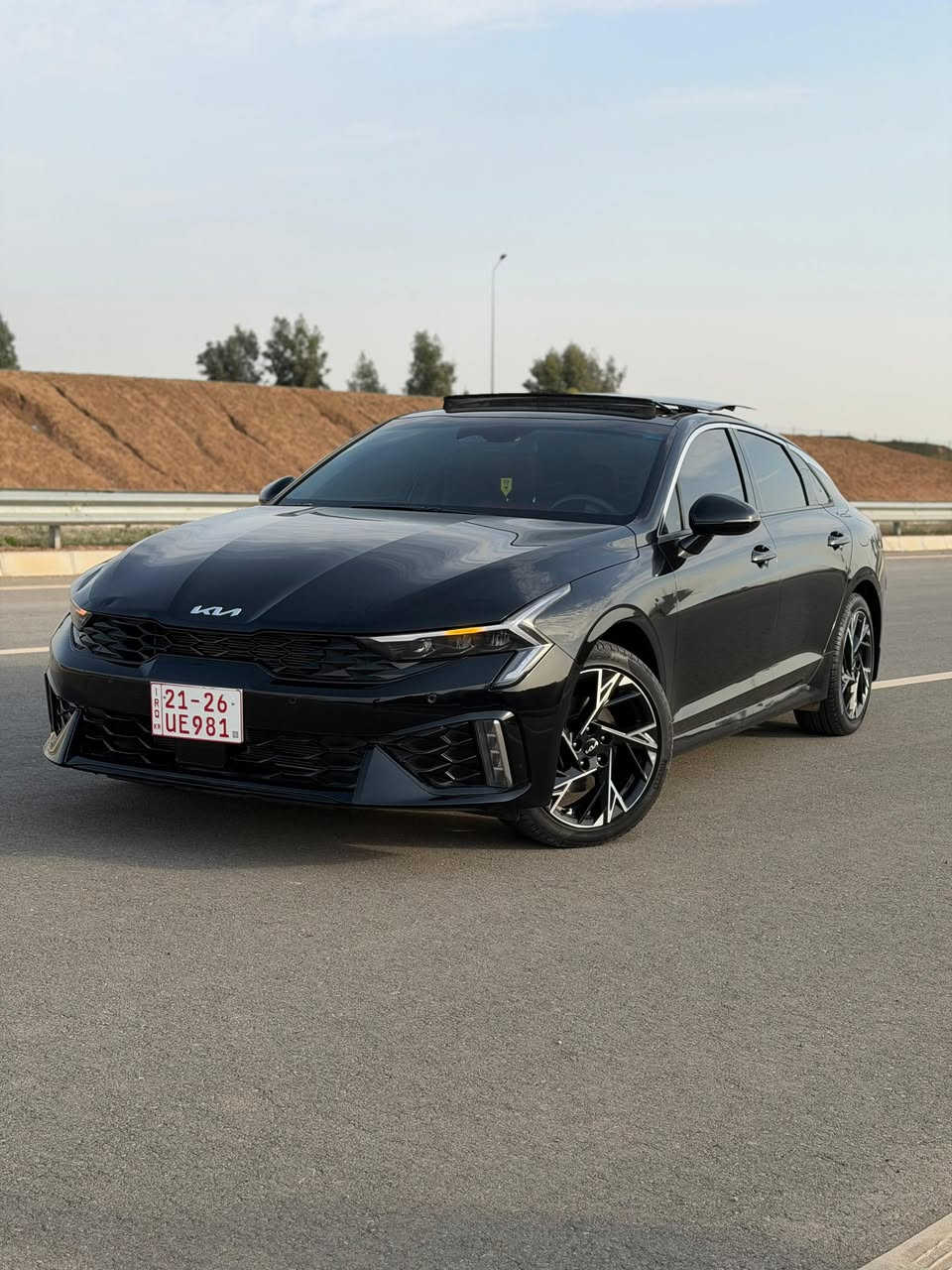 سلام عليكم
2025K5 
 Gt lien
بنوراما 
مكينه 2500 المرغوب
شاشه متصل 
كراسي الاماميه تدفئه
كريي سايق كهرباء
شحن واير ليس
حساس امامي خلفي 
سايد بريك كهرباء 
اوتو هولد
مود درايف 
تشغيل عن بعد
وياها بصمتين
رادارات 360 درجه 
لايت3عدسات
داخل احمر 
نظام سماعات Bose
وباقي مواصفات معروفه جيتي لاين
الحادث
جاملغ سكن صبغ بدون دواخل بدون ايرباك
بيها طعجه صغيره بالبنيد اثر نقل 
ماشيه 12،000mi
سياره بوضع شركه
KNAG64J76S5314271
للاتصال
***********
