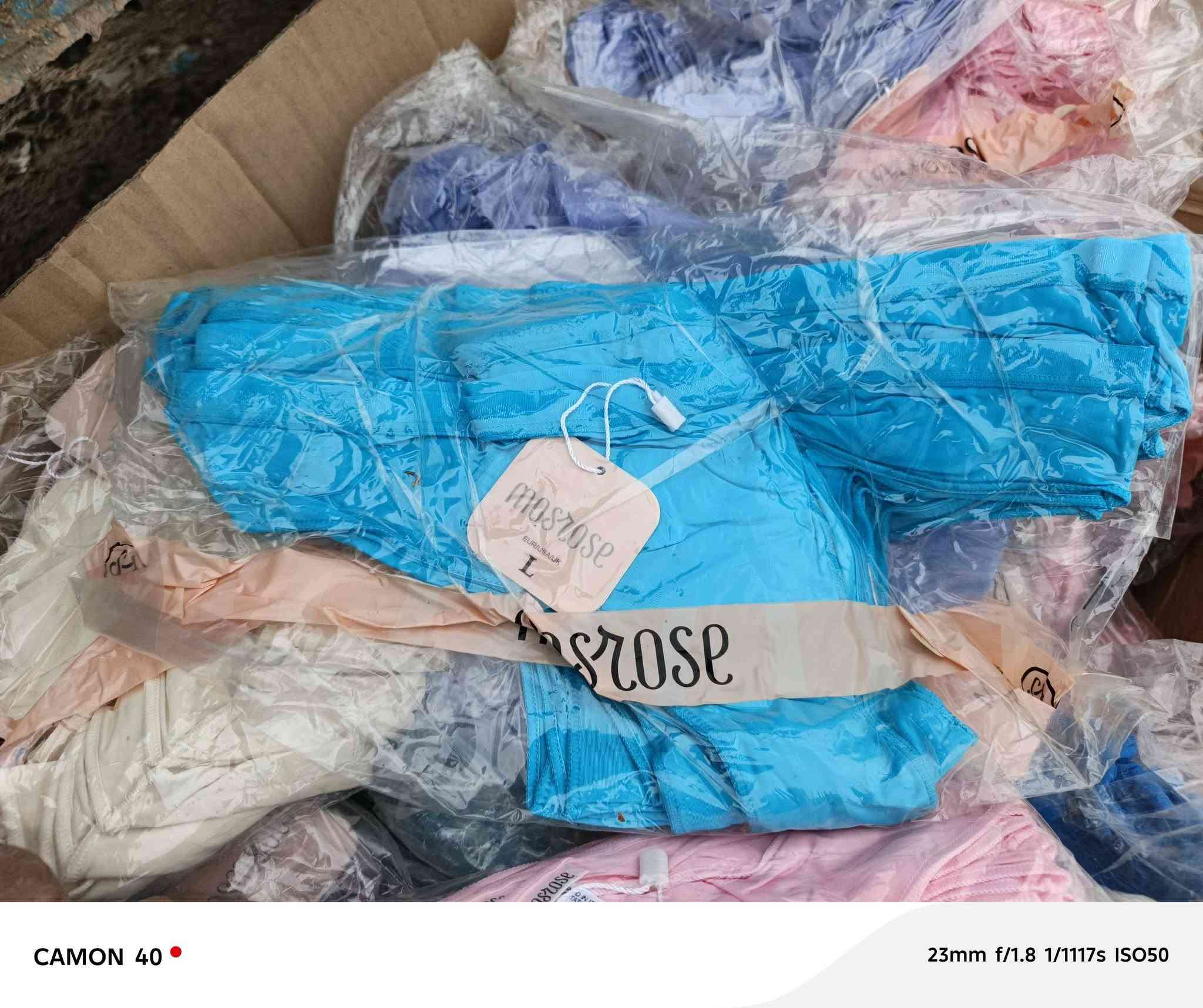 ٧٠ كارتون شلع درزن ٣الف يعني القطعه بربع يطالي وفيتنام انوع احجام والوان


**إذا كنت صاحب هذا الإعلان وتريد حذفه لأي سبب، رجاءا أرسل رسالة إلى الدعم الفني**