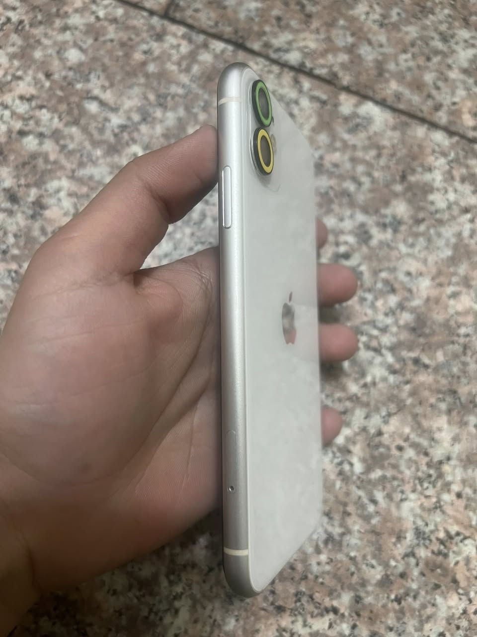 ايفون 11 عادي جديد مبدل بطاريه وكاله يم شركه ابل سعر ٢٢٥وبي مجال تواصل خاص او واتساب***********
