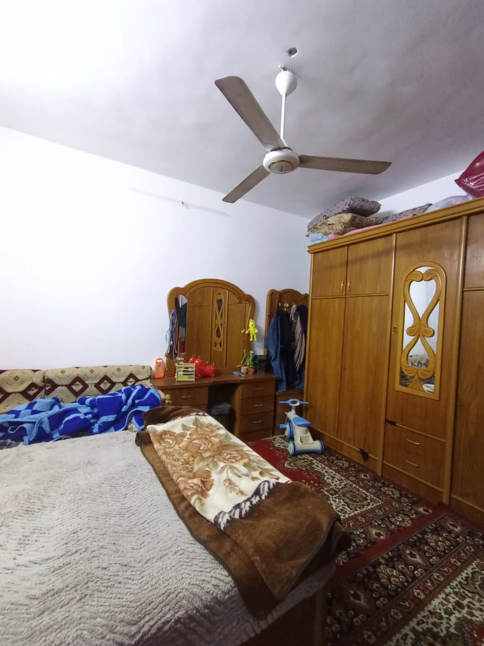 دار طابو ملك صرف 👍🏻 طابقين 👉 بأسم شخص واحد👍🏻للبيع

مساحتة  ١٧٠ م  واجهة ١٠م📎 مقابل حديقة 🌳🌳🌳

 ط١ / 
غرفتين نوم 📌 هول 📌استقبال 📌 مطبخ 📌 صحيات 📌 درج خارجي 📌 كراج 

ط٢/
غرفتين نوم 📌هول 📌استقبال 📌 مطبخ 📌صحيات📌

بناء جديد 👉ونظيف 🔗 ومؤجر حاليا بوارد شهري

كركوك 📌 حي الزوراء قريب من مسجد الهجره

     السعر  📎📌    ١٢٦   مليون

للاستفسار 📞  ***********
مكتب الامين سايدين المرور القديم قريب من جسر الحصو والرمل
