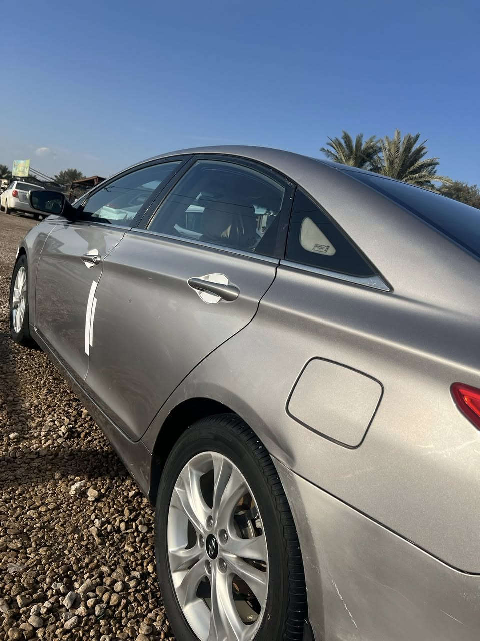 السلام عليكم …..
سوناتاخليجي 2010 شكل (2011) مضلع
لون نفطي سياره كامله من (كلشي)
نص فوول 
مكينه 2400  دوش مامفتوحه بحالة الوكاله 
كير حداديه كهربائيات كله جاهز تجي وتشوف 
تخم تاير جديد منظومة تبريد جديده 
سياره بيه صبغ بابين من (يده وجوه) وشبر بارد بلجاملغ فقط 
باقي كفاله عامه تجي تفحص ع سونار 
مال جناي وبالعافيه ع ياخذه 
عنواني بابل ابي غرق
تريد وكاله تريد مداور اني حاظر 
سعررر 115 وبيها مجال حك الجيه 

***********
…….. 🫡
