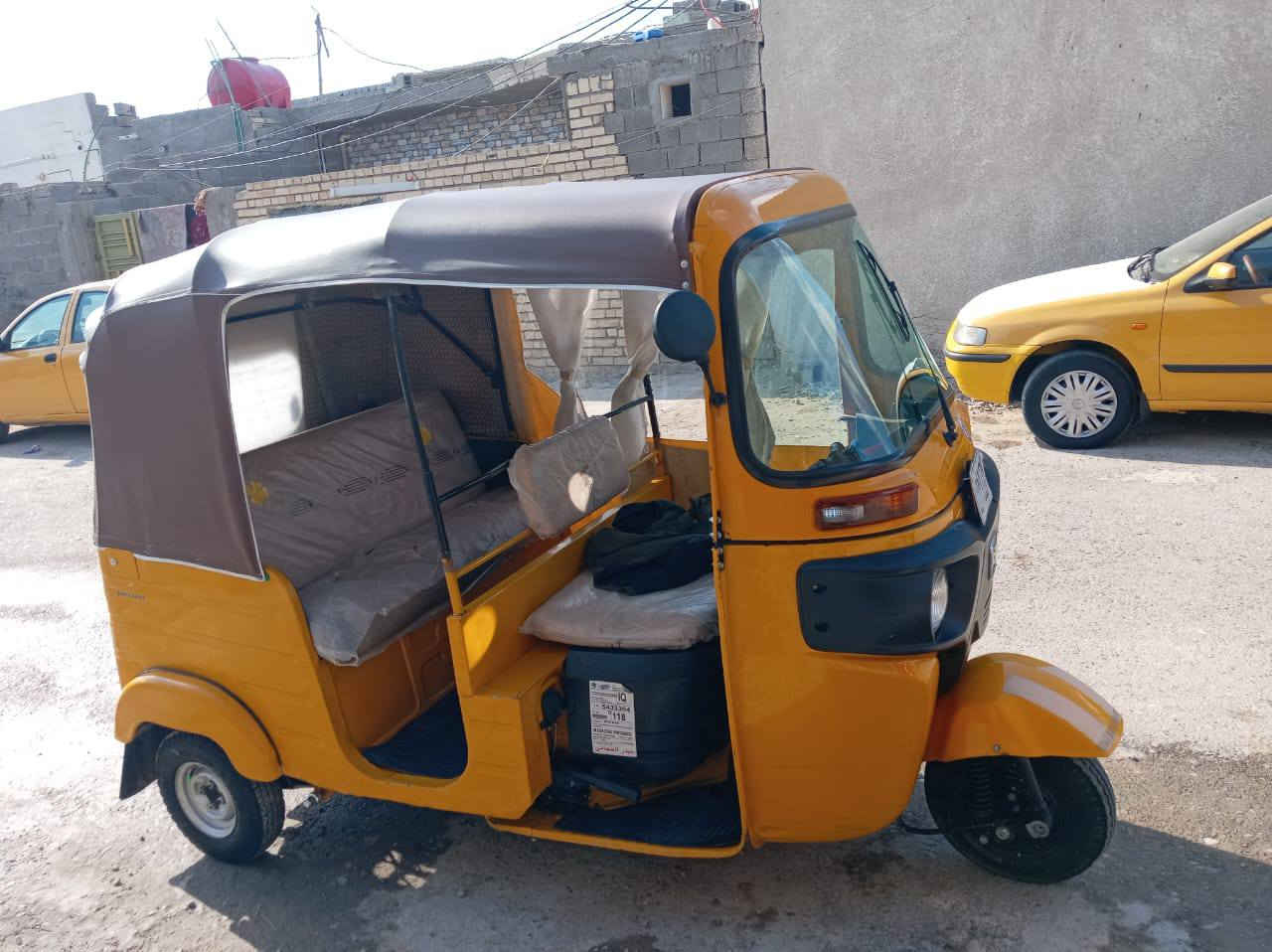 إخوان سلام عليكم تكتك باجاج 18شهر 12 تكتك نضيفة وجاهزة گبل لشارع ما بيها أي نقص تخم  تاير مكفولة عدا الدوس معمرات مكاني بغداد مدينة الصدر متواجد على رصيد فقط ***********السعر 6,300
