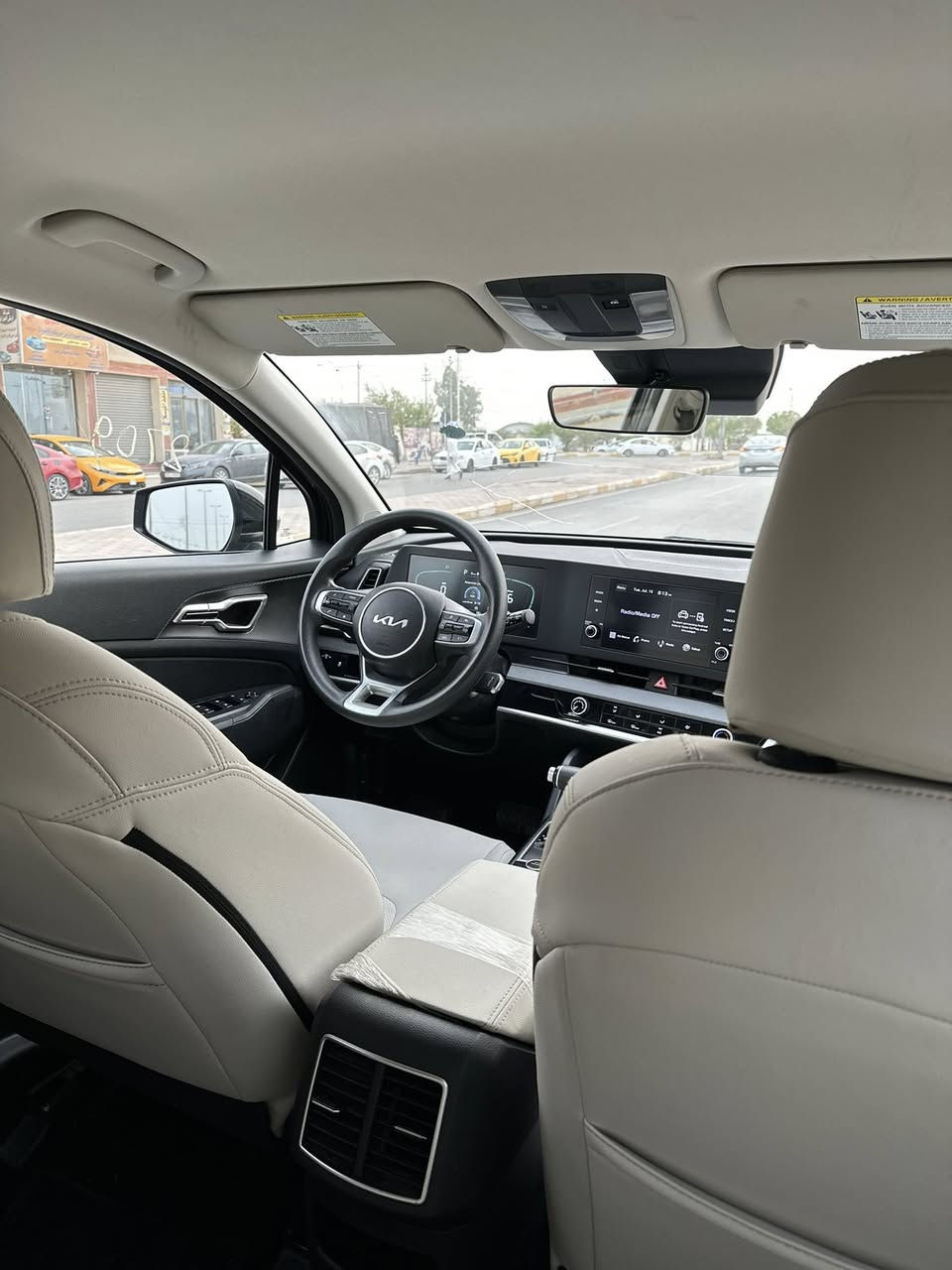 سبورتج موديل 2023
وارد امريكي فقط بنيد مرجعينه ع البارد
فول مواصفات عدا الفتحه
ماشيه 28الف السياره كارتون
بدون رقم حره تترقم اي محافظه
السعر 180وبيها مجال
مكان السياره الناصريه المركز
رقم الهاتف 

‭٠٧٨١ ٦٢٤ ٨١٨٢‬
