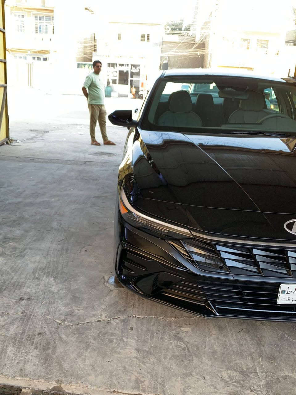 السلام عليكم
النترا وارد أمريكي موديل ٢٠٢٤ بدون رقم ماشية ٤ الاف ايرباك دركة زيرو مكينة ٢٠٠٠ السيارة حادثها قطعتين تبديل والدعامية بلاد نفس اللون  بدون شاصي ربع القمارة  بارد تعديلها بدون اي لحيم فقط بارد كل السيارة بدون اي اوكسجين  وموضح بالنشر نص فول بأسمي قبل أسبوعين دخلت 
العنوان بغداد المشتل 
السعر 135
***********
