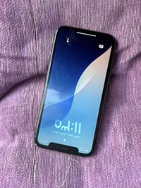 ايفون ١١ • ٦٤ • بطارية ٧٥