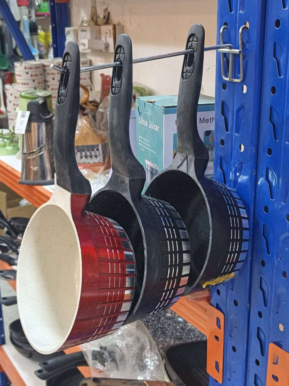 اللهم صل على محمد وال محمد بضاعة باله وجديد اهلا وسهلا بيكم العنوان شارع, 13 فرع سيد قاسم شبر  خدمة توصيل جميع أنحاء العراق بالة اوربية جديد ومستخدم 
***********
