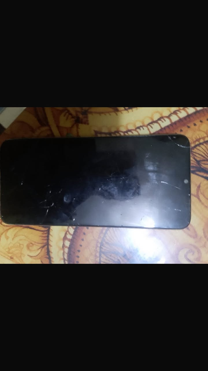 جهاز ايتل a70 كله شغال شحن مخابر تكنيك صوت سعر 60 بي مجال قليل ذاكرته 256 فول جهاز مكاني كوت ***********
