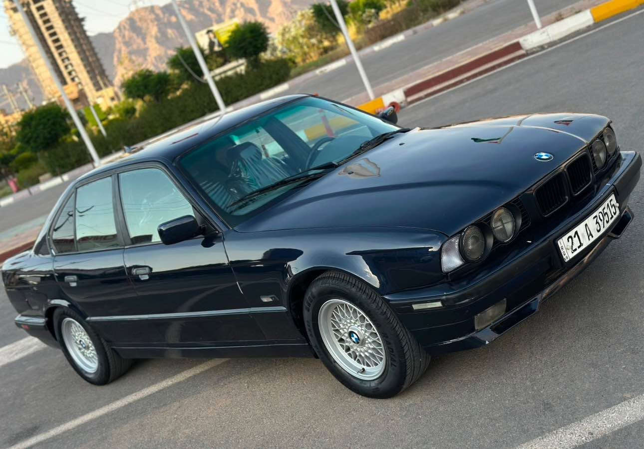 BMW e34 525iA 1995
سڵاو هاورێیان ئەم سەیاره بۆفڕۆشتن 525بیلاد تۆماتیک مۆدیلی 1995جە گێڕو مەکینەو کارەبایەتی بەشەرت ڕەنگی نیلی حام بۆیاخ بێلێدران چوارتایەو ویلی حەسیری لۆکی لە ژێرە
ABS کوشنجڵد تەلەفونی بیلادی دەبڵ ئێرباگ ناوفۆرمیکا چوارجام کارە با  
Mپێش گەورە دەحامی
سەنەوی ساڵێکی ماوە بەسەر چێت بەناوكردن  وەکالەو خرامە و هەمو شتێکی بە شەرتە 
شوێن رانيه *********** رانية, السليمانية
