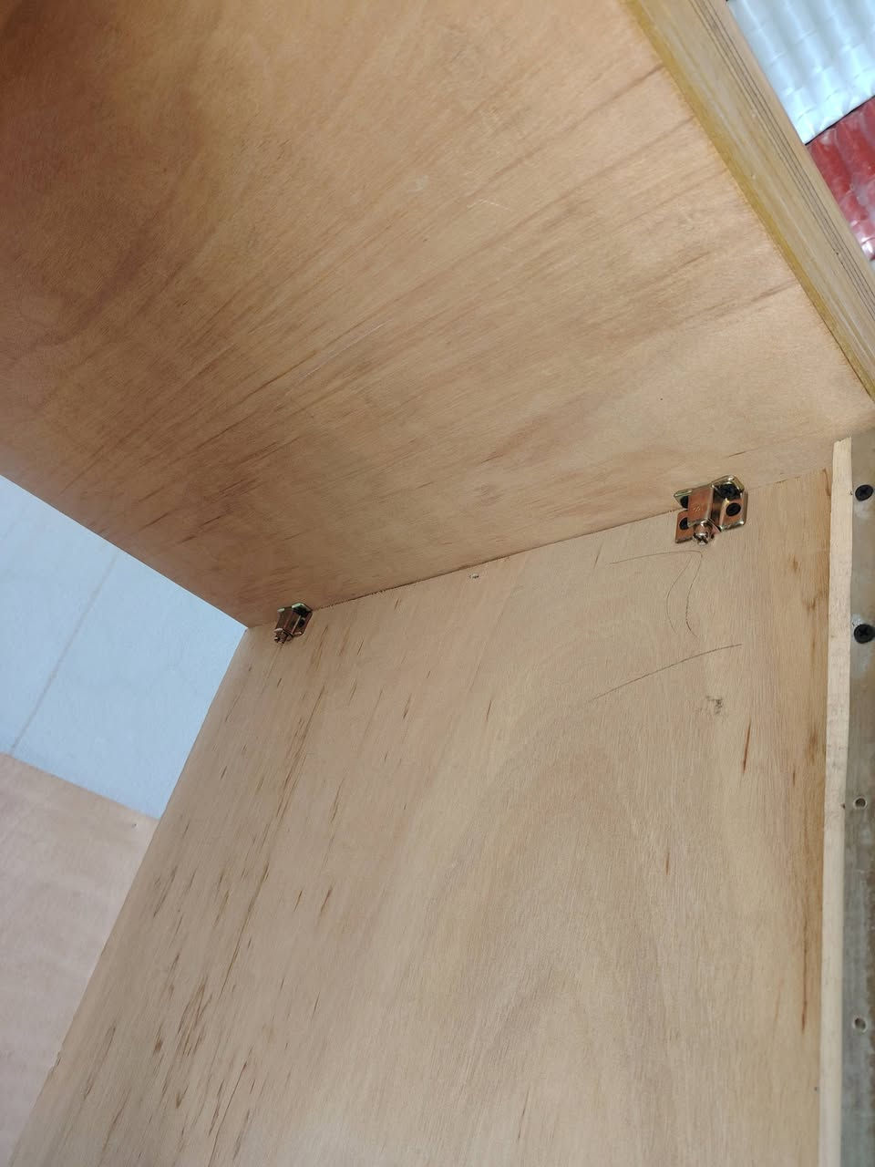كنتور بابين نضافته مثل مواضح بصوره بيه ضرر بسيط موضح في الصور سعره ١٠٠ وبي مجال بيسط مكاني كوفه شارع المعمل شراي يتصل ***********
