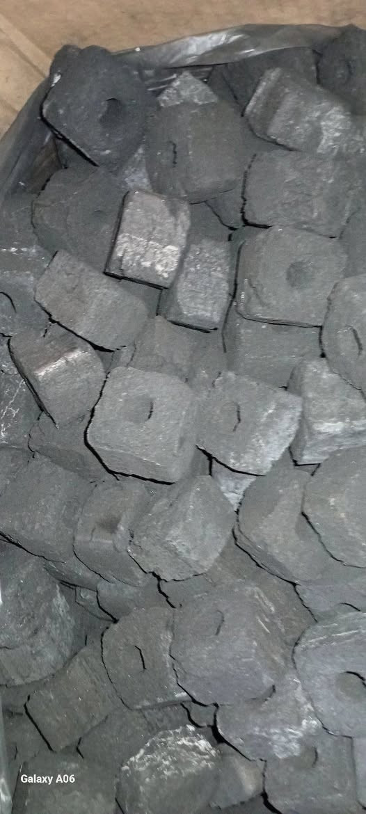 فحم طبيعي اربيل وزن ١٢ كيلو متوفر ***********
