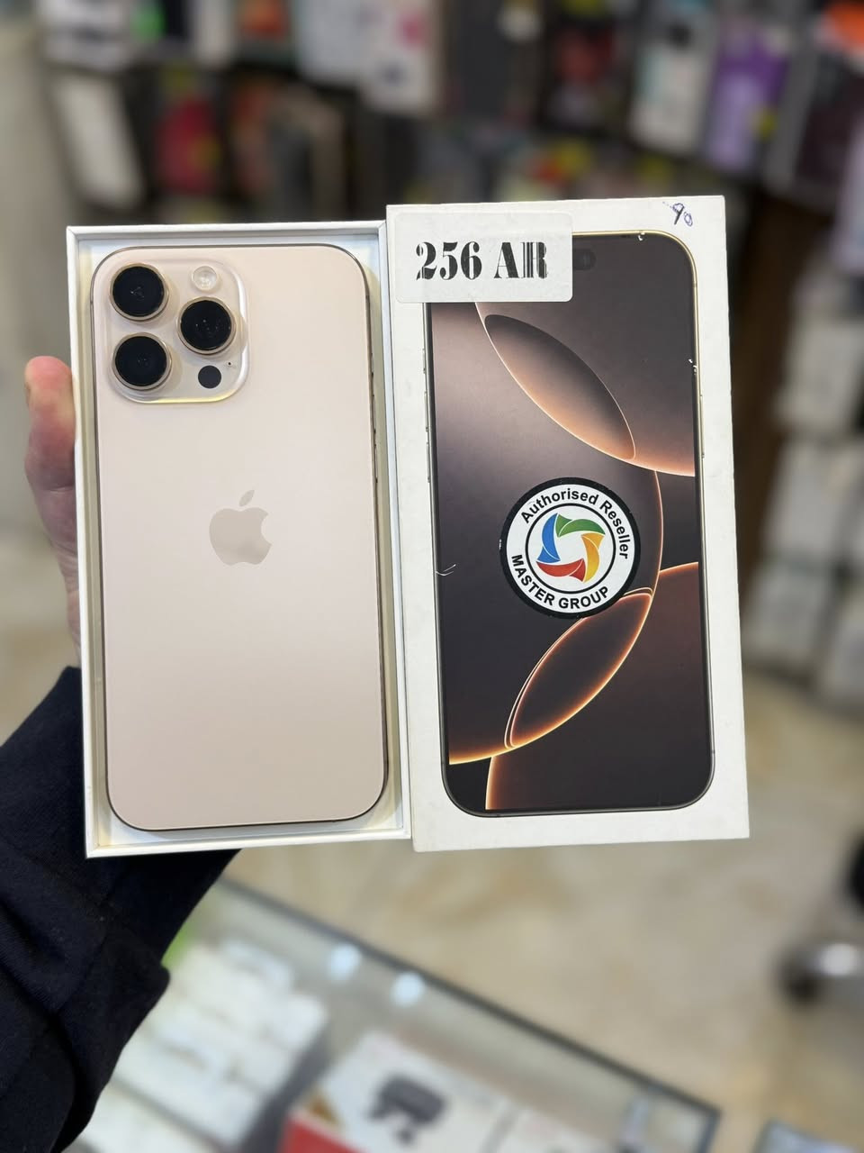 السلام عليكم 
اجهزه مستخدمة 
اسعار حلوه 
كل الاجهزة عربي شرق اوسط 
ما اشتغل بالأمريكي مالبله ولا بالمرفوع ولا بالمصلح 
كل الاجهزه عربي شرق اوسط مع ملحقاتها ونظافة ميه بالميه 

اي جهاز تريده 
دزلي صورته ع الواتساب 

بغداد شارع فلسطين 
***********
