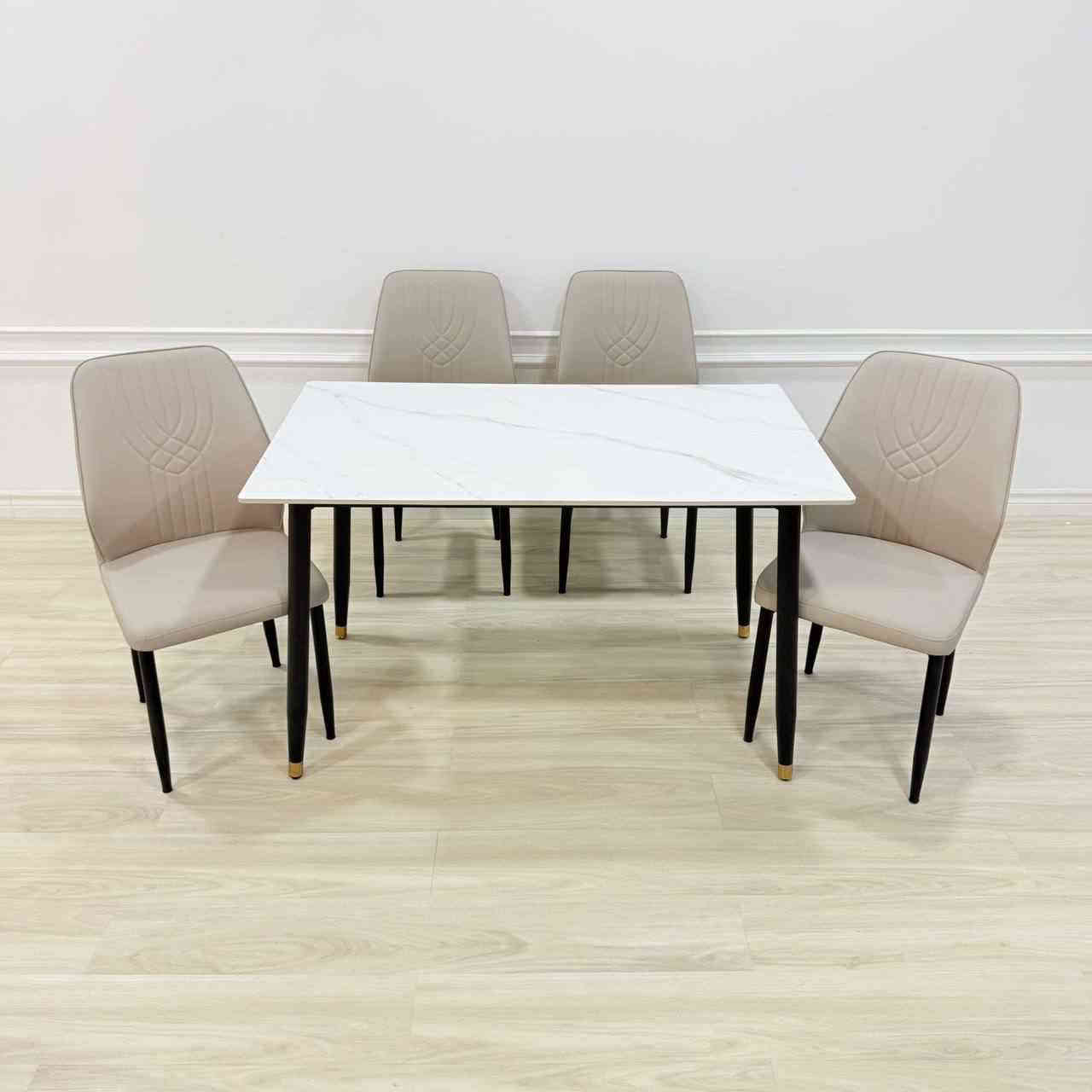 عرض خاص
ميز مرمر هيكل حديد
دوشمة جلد  190 الف
ضمان سنتين
جودة ومتانه
ميز طعام 4 كرسي رجل حديد دوشمه جلد سطح الميز رخام مزجج 
قياس الميز 70*120 سم 
مكان الشركة بغداد حي الجهاد 
*********** الحويقة
