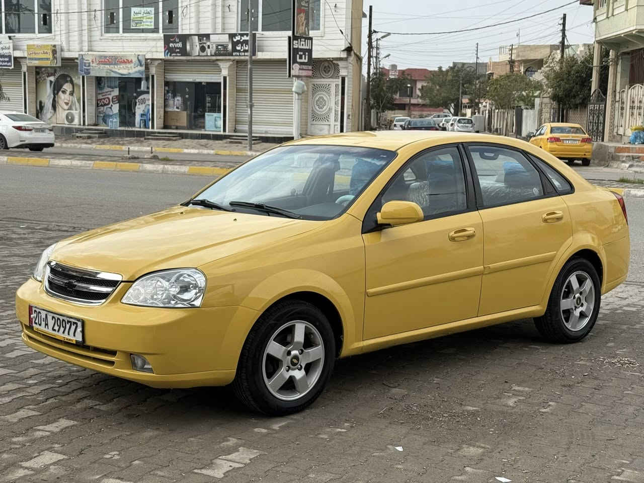 رجاء المايعجبه السعر خلي يعبر المنشور كلشي اكو بلسوك
اوبترا 2010 تكسي 
سياره جديده جديده ومصروف عليه حيل هواي ومعتني بيها هواي 
محرك جديد شاد كير كل عيب مابيه تبريد تدفئه شغال كامل 
صدر امامي خلفي جديد 
طخم تاير جديد ويل كروم بلادي مالها 
شاشاه ايبات فول موصفات 
سياره كلشي جديد بيها وجاهزا من كلشي سنويه جديده ودفتر بانزين بيها وتحويلك من كركوك سنويتها جديده 
وسياره احله من الصور بلواقع 
بيها ضرر فقط بلحوض شويه معدل تعديل بدون حرك بدون كص بدون تبديل وجاملغ الخلفي من جهت السايق بيه تعديل حيل خفيف مواصل الدمار ولا تكمه من جوه شويه مصفينه 

السعر 68 
ممتواجد علفيس 
***********
