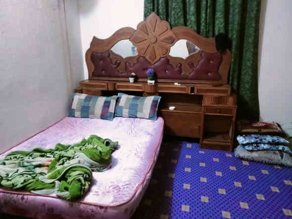 سلام عليكم ورحمة الله 
غرفه اخشاب كامله مابيها اي نقص حته صفاحيات الجربايه موجودات السعر 550 وبيها مجال هاذا رقمي ***********
