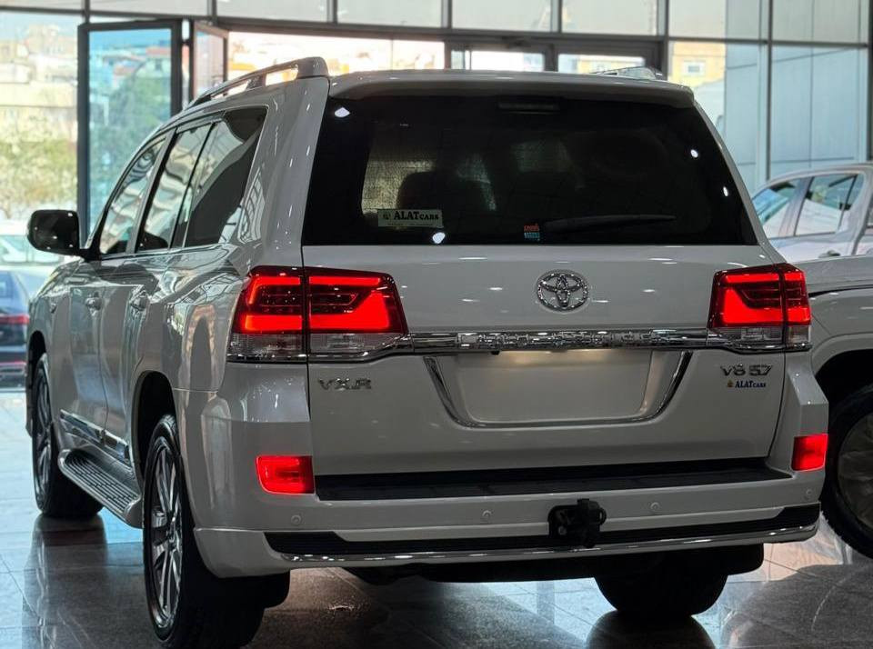 تۆیۆتا لاندکرۆزر 2019 VXR  5700  مواسفات  فول
تەنها 53 هەزار کم  رۆشتوە
دەعامی بۆ دەعامی بەشەرت 
بۆیاخ و ساردی نیە
زۆربەجوانی پاکی ماوە 
دینار مەسرەفی تێدا نییە 

سعر لە کۆمێنت داوابکە ڕاستەخۆ بۆت دیت 📩 

گێر و مەکینەی بەشەرت 
لەسەر دەقی شەریکە ماوەتەوە 

ژمارەی خاوەنی 
***********
وەتسئاپ 
***********
