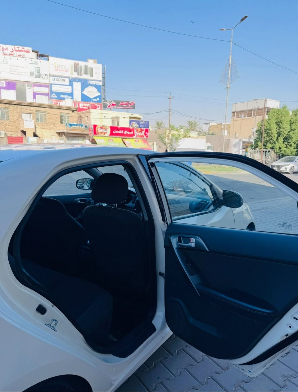 سلام عليكم سيراتو 2013 خليجية
محرك 1600 دوش كير 6 نمر
تبريدها خير من الله
مكينة لا تبخير ولا تنقيص
حدادية جيدة
السيارة بيها اربع قطع ابيعلك حزام

مواصفاتها
تحكم ستيرن جهتين
اشاير بالمري وشفط كهربائي
كاميرا وتاب وحساسات خلفية
بريك نظام ABS 
تخم تاير امامي جديد
وباتري جديد
السعر 88
موجود ع الرقم والواتساب 
***********
