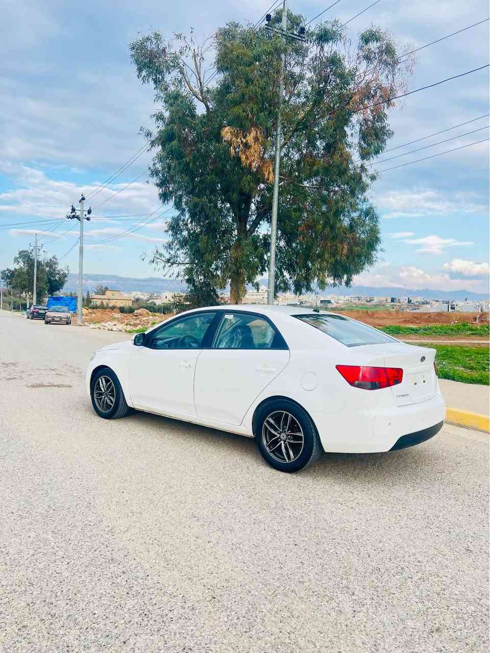 کیا سیراتو مۆ دیل 2012 فولە بەس سلایت و بەسمە نیە  سە نەوی ژینگەو ریگاو بانی نویە تا 2031بە ناو خومانە وەکالە پەنجە مور بەشەرت گیرو مە کینەی نە کراوەتەوە  مەکینەی تنها قەپاخی سەرەوەی کراوەتەوە سەیارەکە یەک پەلە بۆیاخی هەیە ساردو بۆیاخی تری نیە  جوار تایەو ویلی نویە توندوو تولی بە شەرت  تکایە نامە مەنیرە  ژمارەی خاوەنی دانراوە
***********
*********** كويسينجاك, أربيل
