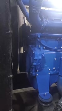 مولد سكانيه 113 بم 88  ساي 10 توليد 300 بلادي  للبيع 07869831521