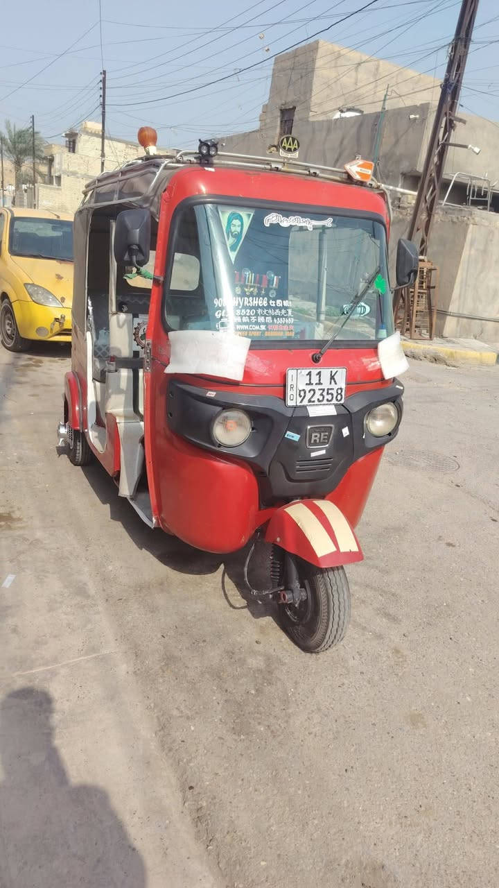 سلام عليكم تكتك 2018 سنوية ورقم انكليزي باسمي تكتك شوف العين مكينته خير من الله لغد لا حار ولا بارد مابي اي ضربه البدي ضربه وحده بارد  سعر 6 ملايين وبيه مجال ***********
