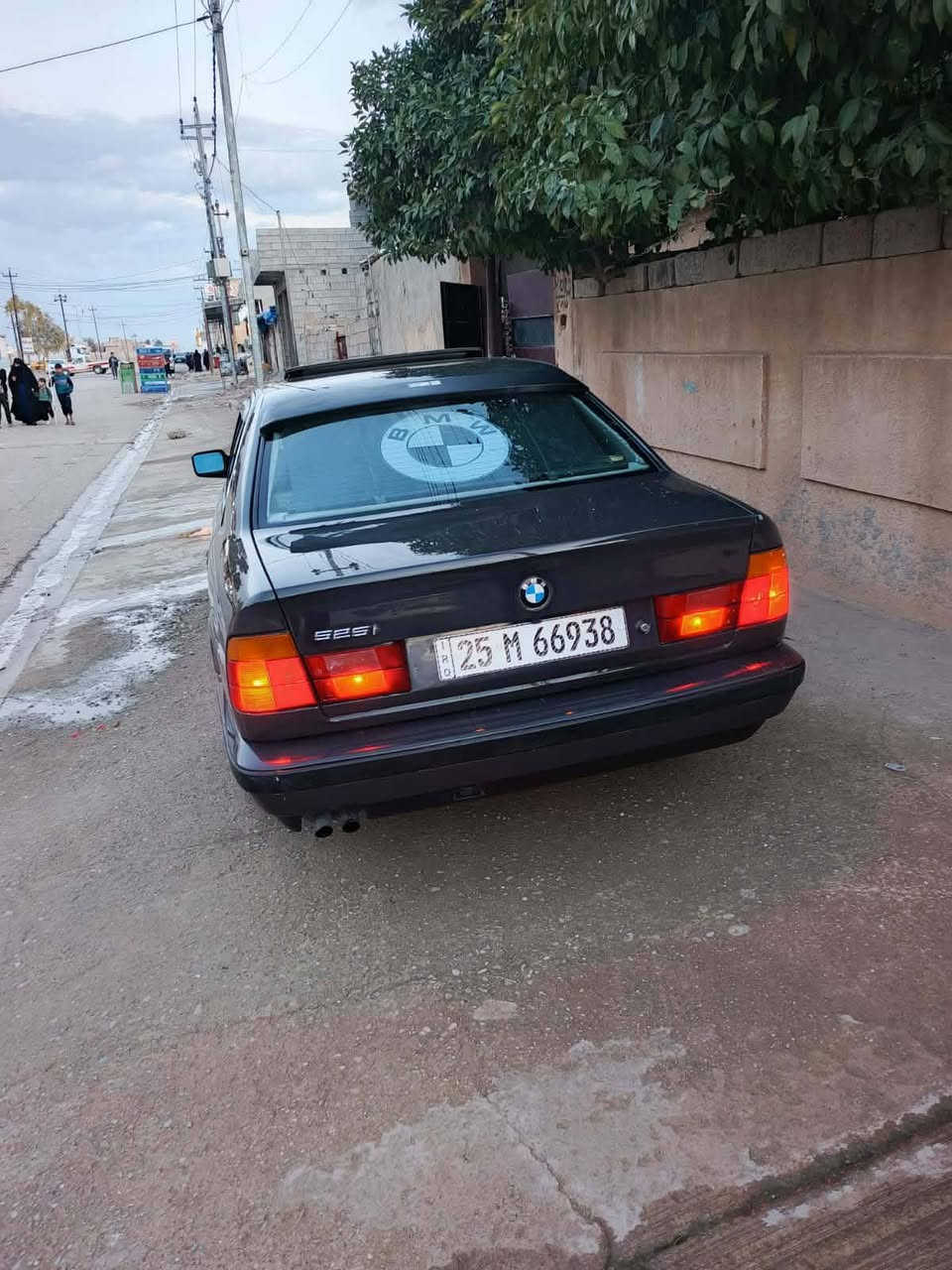 سلام عليكم سياره بي ام موديل 91سياره مكفول من الدعاميه اله الدعاميه المكان كركوك  السعر 70بي مجال الرقم الهاتف ***********
