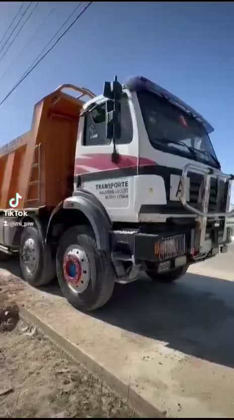 سلام عليكم البي عقرب للبيع اومراوس محرك ٤٤كير ٢٤٠ شاصي مكفول للاستفسار ***********٣وس البي
