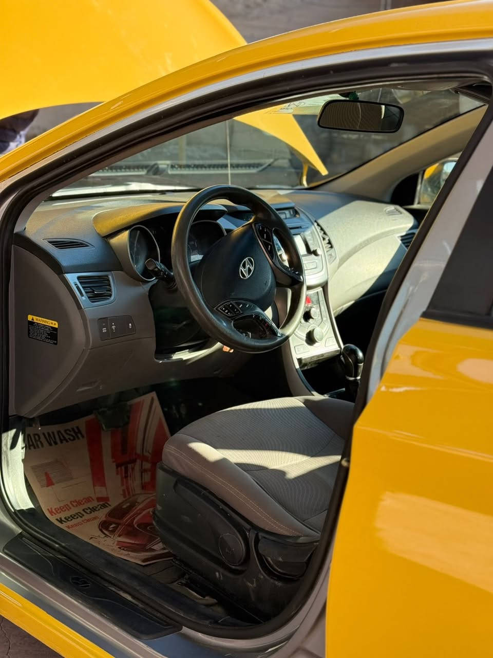 السلام عليكم
النترا 2014 وارد امريكي 
فول مواصفات عده الفتحه
تدفئه كشنات
فول تحكم ستيرن
كروز سرعه 
تحديد مسار 
ايكو تقليل صرف
شاشه وكامرت بلادي
حساسات خلفيه 
حاكيه اتصال هاتف 
السياره جديده وممشتغله تكسي 
ماشيه 133 الف
حادث امريكا فقط ربع الحوض الخلفي لاجاملغات ولا صندوك ولا بدنه
مصبوغه صارلهه اسبوع صفاح موس
تخم تاير + تخم ويل قبل يومين جدد
صدر امامي وخلفي قبل شهر جديد 
منضومه تبريد جديده 
راديترات مال كصه جدد 
حاضن ومروحه مال كصه
السياره مابيها نقص برغي 
السعر 110 وبيها مجال 
مكاني بغداد حي العامل 
***********
