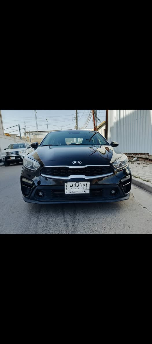 فورتي 2019 نص فول
حادثها باب وجاملغ عكس السايق خلفي والجاملغ الامامي سرقة 
السيارة ليبل واحد مابيها اي قطعة مبدلة والسونار موجود ماشية 80 الف ميل وقابل للزيادة 
محرك 200 دوش ( المرغوب) تگدر تحوله غاز 
گير cvt مكبر البراد مالته 
السيارة عليها نانو سيراميك 6 طبقات ضمان 4 سنوات وكل 6 اشهر ادامة مجاناً ( بوليش مع نانو سيراميك مع غسل السيارة) 
السيارة بيها ملاحظات بسيطة 

تفاصيل ***********
مكاني بغداد
