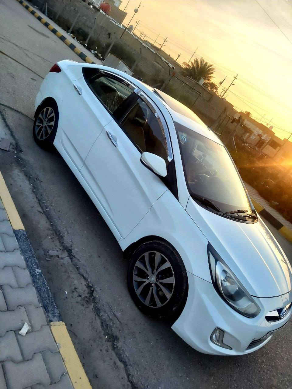 السلام عليكم .. للبيع فقط 
هونداي اكسنت 2014 فول مواصفات

خليجي ماعده البصمه
رقم واسط  بأسمي 
محرك 1600   

تبريد ثلج ،السياره بسمي رقم انكليسي مداور ثاني يوم 

مواصفات ا السياره بيه جاملغ الي وره السايق 

3 - فتحة سقف
4 - كراسي جلد  وتغليف لايلون 

9 - شاشة خرائط + كامرا بلادي 
11 - شاشة معلومات وسطية 

13 - ويل كب بلادي  
14 - نظام ECO الاقتصادي  
16 - اشاير بالمري 
17 - تحكم مقود جهتين … وبعد بيها هواية مواصفات 
السعر /110وبي مجال  , مكاني كوت واسط   حي الحكيم نزلت بيت خليفه
رقمي / ***********
