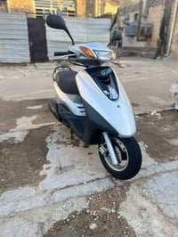 اخوان دراجة بريز اگزز بحالة الرمبه نزلتهة من الرمبه بشهر ال٤ يوم ٦ يعن...