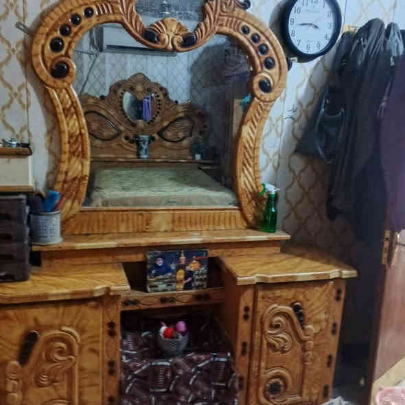 سلام عليكم غرفة للبيع مكان ناصريه مركز حي اور نضيفه ميه بلميه سعر ستميه وخمسين بيه مجال هاذه رقمي***********
