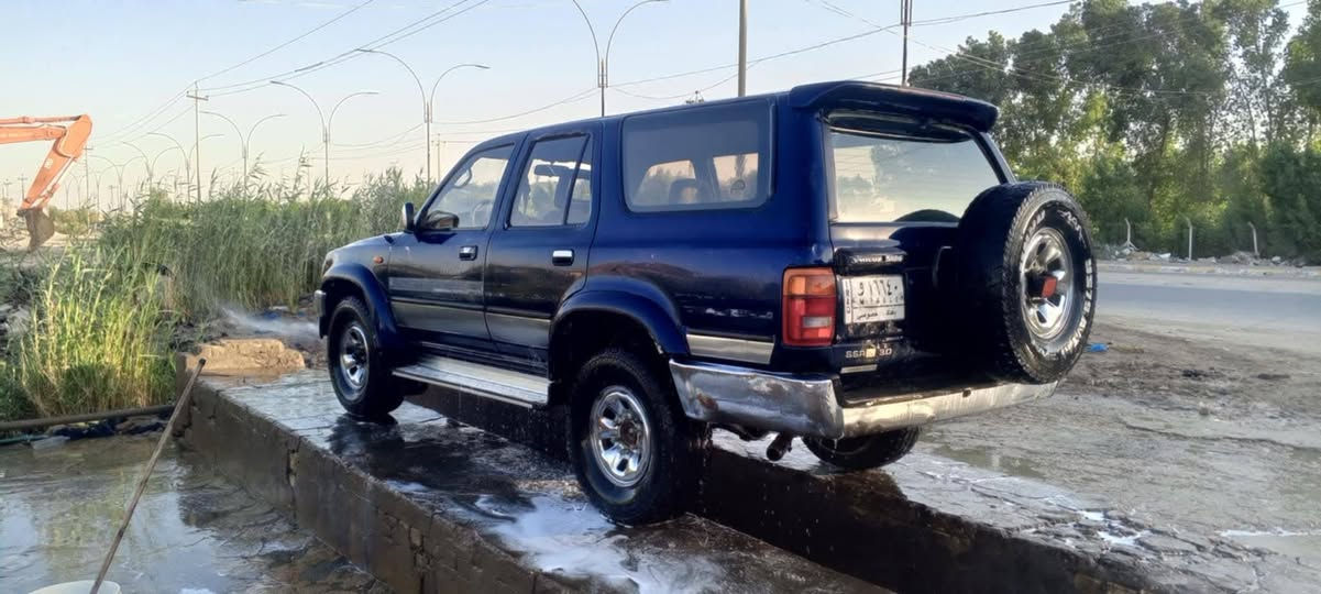 للبيع تيوتا سيرف موديل 95 مكينه 3000 سياره خير من الله مكينه وكير مكفولات رقم بغداد ألماني شاصي مكفول وكشره حلوه وترايك وين متريد باتري جديد حداديه خير من الله تخم تاير وبسمي مكانه ذي قار قضاء الدوايه حي المنتظر للاستفسار الاتصال على الرقم ***********
