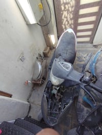 دراجه ماكس عدله ابيعها كوم حديد السعر 200 الي يريد يتواصل وياي واتساب ...