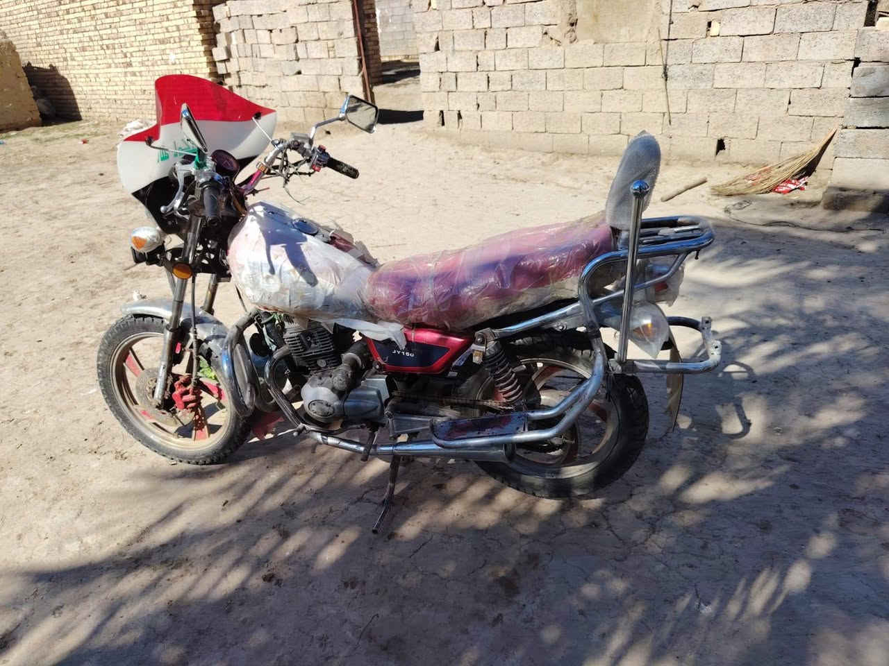 للبيع دراجه كلك موديل 20السعر 550وبيه مجال ***********
