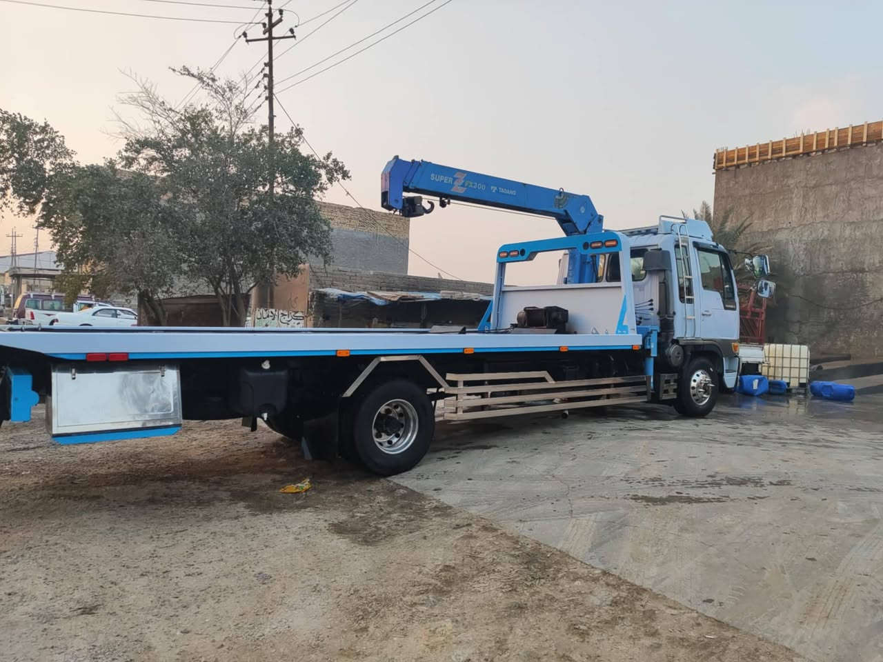 أنكر للبيع صطحه كرين سياره كفاله مكان حله مرقم انكليزي***********
