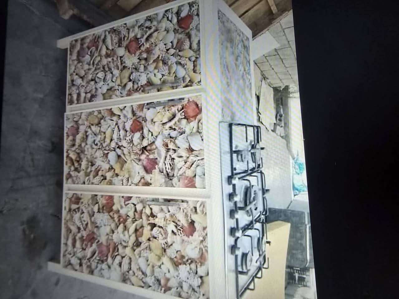 للبيع للاتصال هاتف *********** ماعندي توصيل مكاني حزيران
ميز طعام مع ٦ كرسي ١٥٠ 
غرفة نوم كامل ٣٥٠
كاونتر وطباخ ١٥٠
قنفتين مع ٢ كرسي وواحد نفرين 
مع طبلات كامل ٣٥٠
