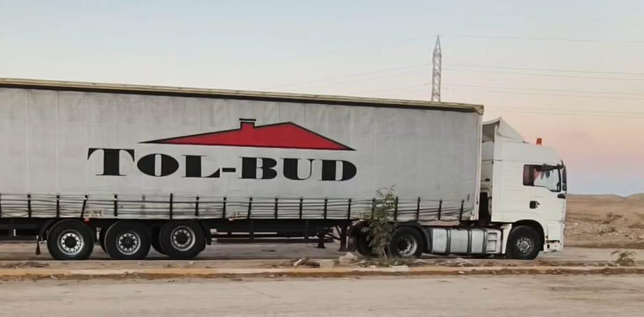 سيارة للبيع مان 2007 حجم 400 انجكتر  مامفتوحة لاصرف لابخار ثلاجة كير أوتوماتيك  هاف بدون رتايدر سنوية جديدة عربانتها شمتز  دنكير ساف ابريك بنز جادر جديد ()***********(مكلف بالنشر)
