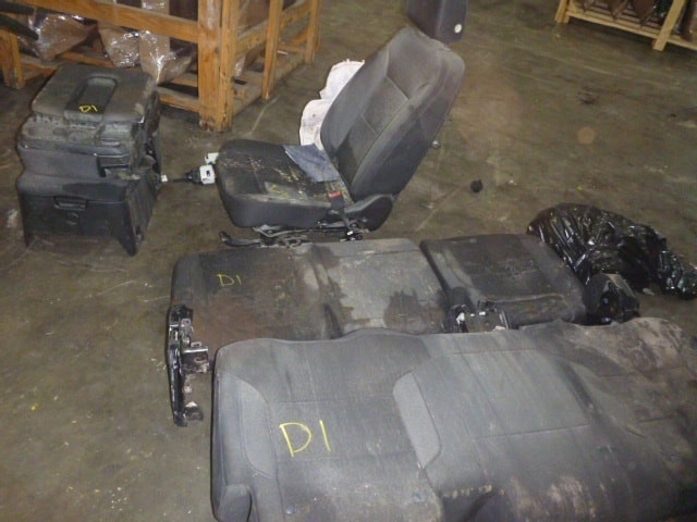 القزاز لتجارة قطع غيار السيارات الأمريكية الحديثة 
يتوفر مقاعد السيارات كاديلاك Xt4 جلد
سلفرادو مخمل
جمسي اكاديا جلد
رام ريبل كشنات امامي جلد
العنوان بغداد الباب الشرقي كم الارمن نزلة سريع محمد القاسم 
***********
***********
