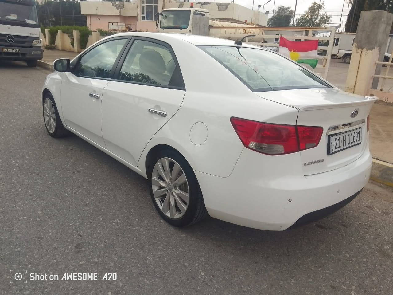 سلام عليكم  سيراتو ٢٠١١ للبيع خليجي.سنوية.ورقم.جديد.
سيارة بدون صبغ سياره جاهزه من كلشي بدون اي نقص سعره ١٠٨ بيها مجال قليل عنوان خانقين *********** خناقين, ديالى
