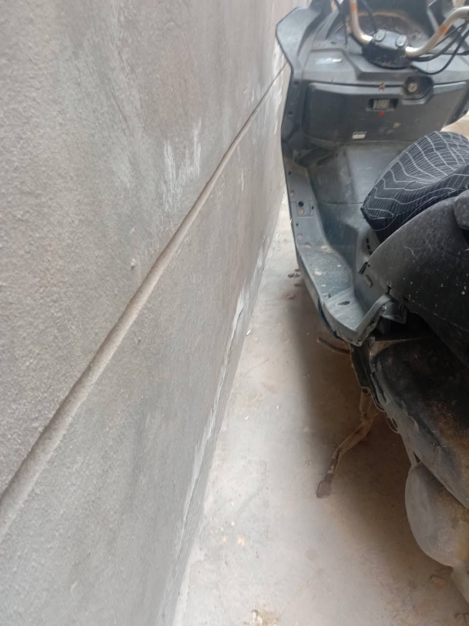 ماجسته كوم حديد قفل100 الف لو مرواس بقجمه عدله ب شغاله وانطي فرق
طافيه كاعد امشي بيها وطفت بيه ويمكن مشكلتها باتري مدري شني لمهم ابيع هيج اني بيها صالنصه رياضي شديته ب85 بس صالنصه بذاك الحساب كابريتر جديد دراجه ما مفتوحه ابيع ع وضعها ها وكهربئيات كاملة مكمله من ال الف للياء مكاني بغداد ورحمه ع والديكم صايره بيه هواي لتجي تعاملني بس دك عليه كلي جايك بطريق اخذها واروح *********** واتس اب سعر 100 مكاني بغداد كريعات قريب ع اعضميه
