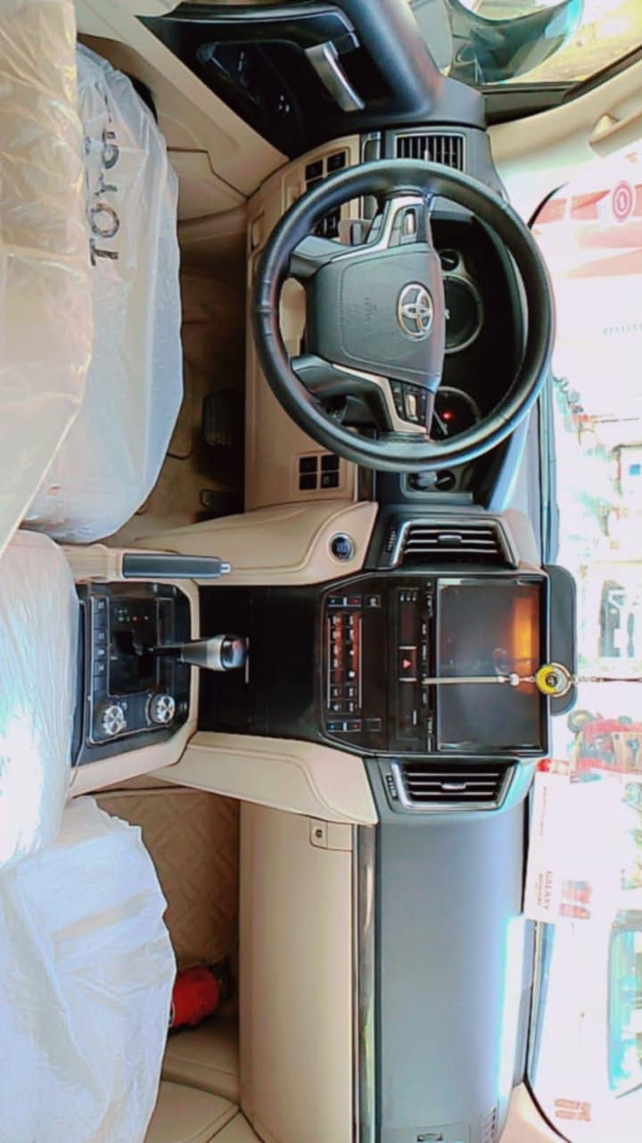 سلام عليكم البيع لاندكروز
موديل 2021
رقم بغداد
ماشي 61
السياره ابريم اصل
وباقي التفاصيل ع رقم الهاتف ***********
مكان كربلاء
