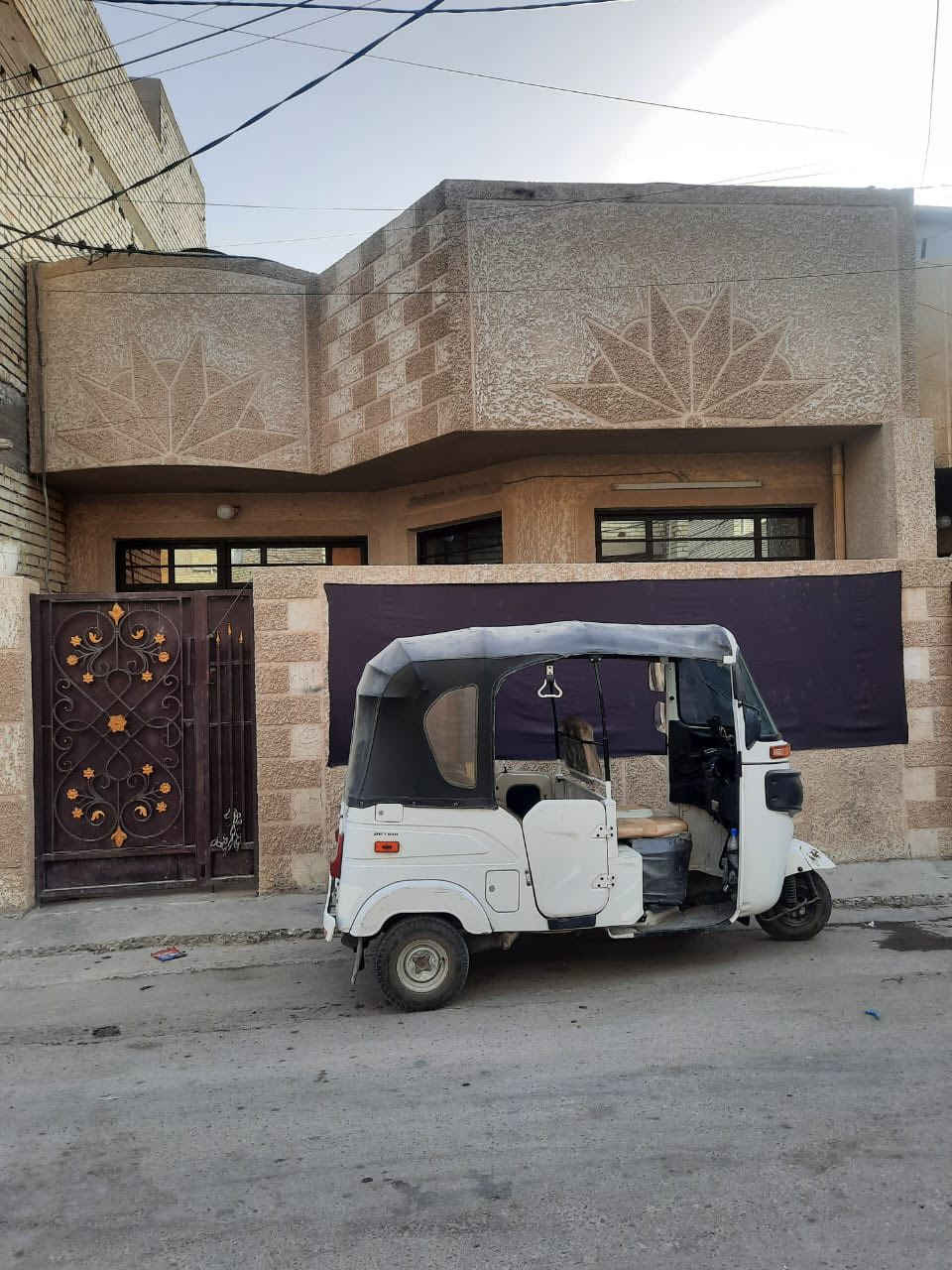 للبيع 100م طابق واحد في الخطيب الزراعي للستفسار:***********
