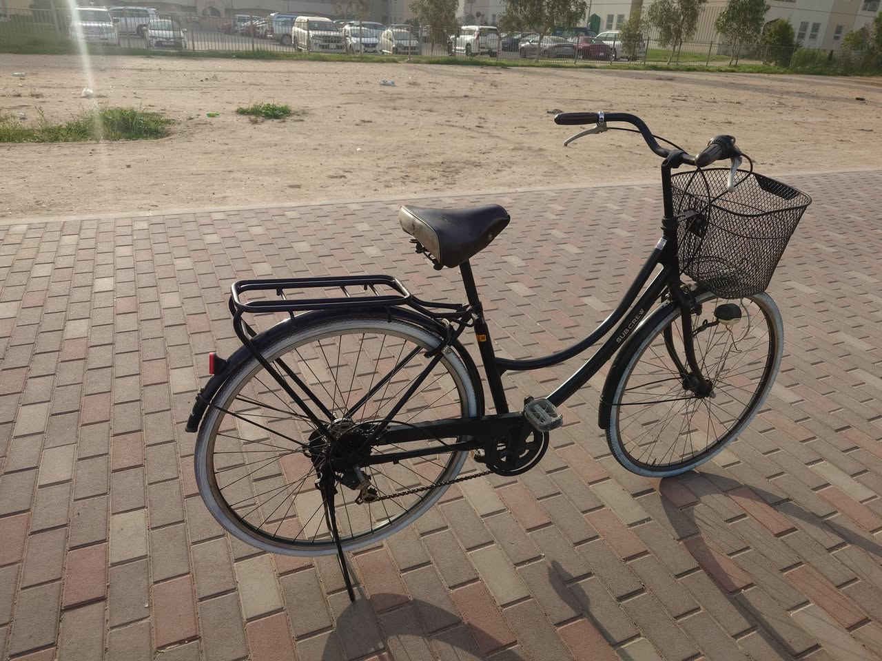 السلام عليكم
بايسكل حجم 27 فريم عالي حجم كبير
نضافة جدا عالية مال بالة ياباني اصلي
ختومات على جميع القطع
ويل اسود
لايت ثلجي LED حساس
داينمو امامي
كير 6 سرعات
سيباية عريضة
السستم شيمانو sis
البايسكل نضيف ماعتقد تحصل هيج ترتيب ونضافة اقل من 200 الف بلوقت الحالي

السعر 150 الف دينار 
واتساب ***********
