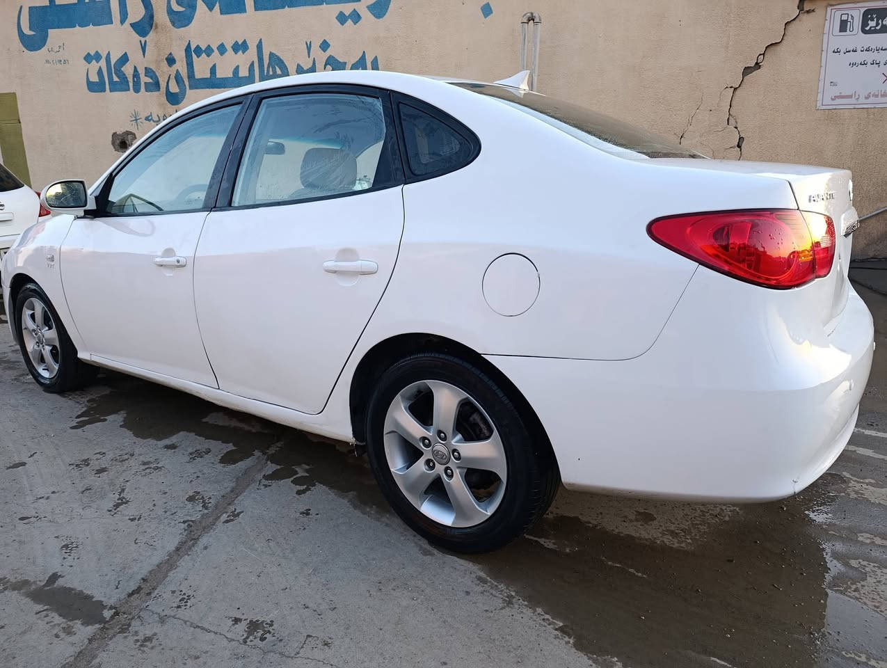 سلامو علایکوم هاوڕێیان
بابەت ...ئاڤانتی سپی بەفری 

مودێل 2007
130هەزاری حەقیقی ڕۆشتوو 

مواسەفادی سادەیە

ویل گەورەی لە ژێرە 

مەسرووفات کراوە

بۆ نرخ و زانیاری پەیوەندی بکە 
 
ئاسیا    ***********
کۆڕەک ***********
