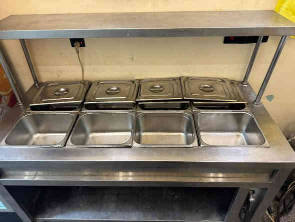 السلام عليكم 
عندي حماية غازية مستعمله نظيفة 
ستل ستيل مع 8 بلانكات 
رايدهة ب450 الف وبيهة مجال 
***********
