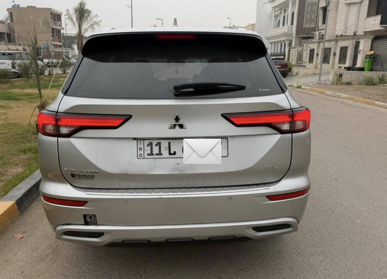 السلام عليكم 
للبيع اوتلاندر 2023 وارد امريكي 
رقم بغداد 
عداد ديجتال
حادثها جاملغ وبنيد
داخل بيجي 
السعر جوه السوك ب160 
مكانها بغداد 
للاستفسار ***********
