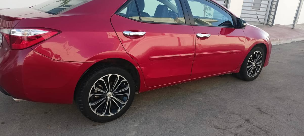 كورلا 2016 مواصفات S
مكينة وكير بشرط 
تبريد بشرط 
تخم تايرات وحدادية كلة شرط 
دوشمة عامة جاهزة 
شفتات سكان 
كشنات جلد 
شاشة وكامرا 
ويل سپورت 
سنوية وهزة جديد بأسمنة تحويل مباشر 
بيهة صبغ قطعتين ونص بدون دواخل 
مكان السيارة كلار 
السيارة مال جناية ما متعوبة 
السعر 128$ وبيها مجال 
***********
