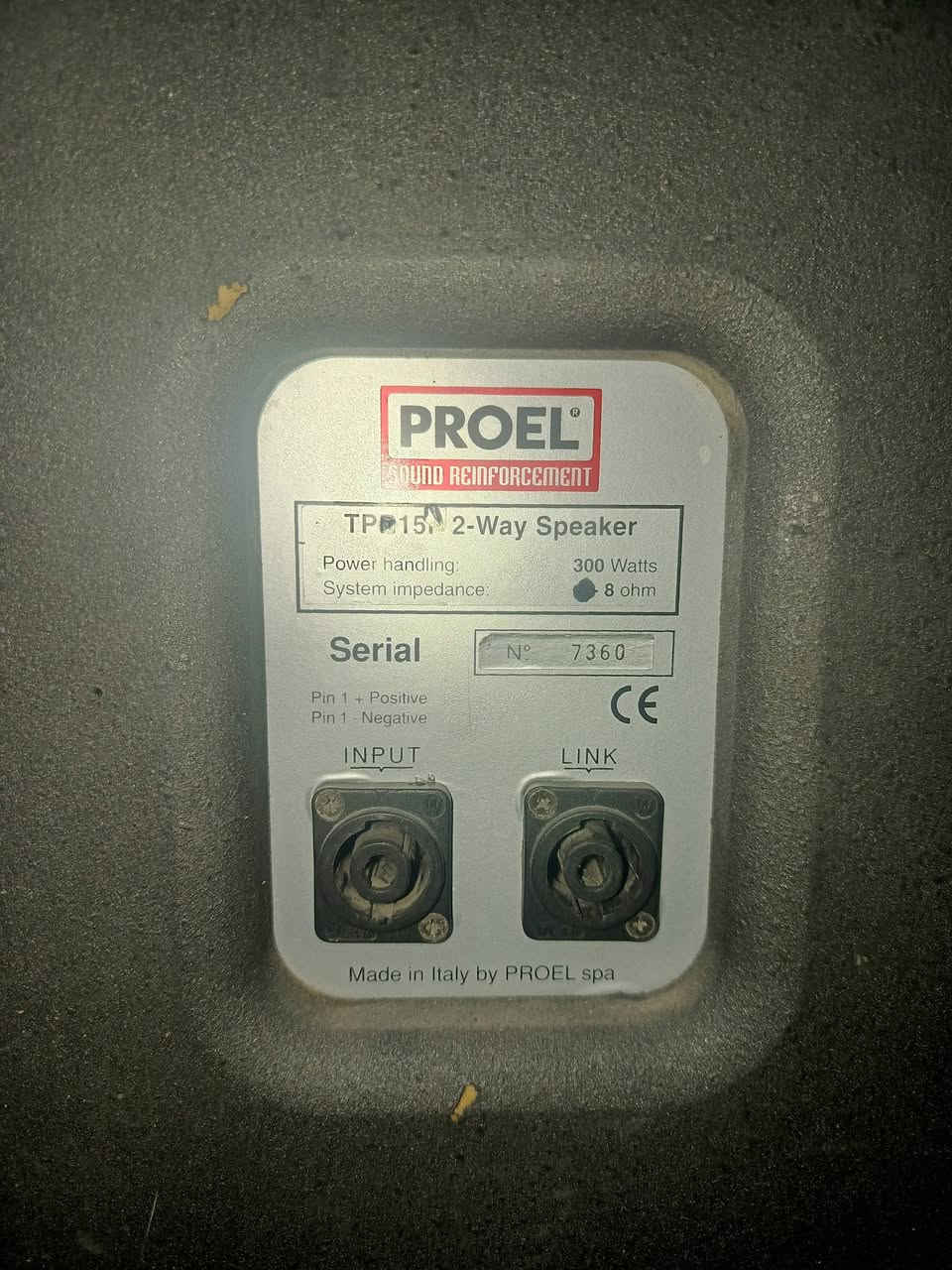 زوج سماعات خشب صب 
بهذا الشكل مبدل بي لبة 
السعر 225 الف مع التوصيل


**إذا كنت صاحب هذا الإعلان وتريد حذفه لأي سبب، رجاءا أرسل رسالة إلى الدعم الفني**