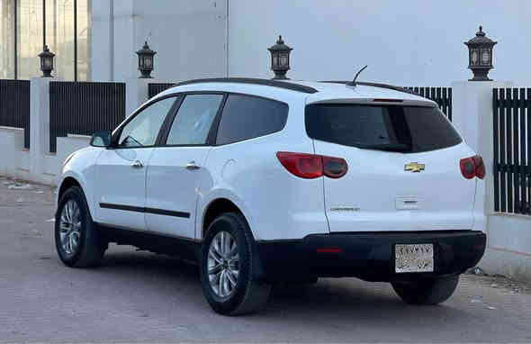 تليفون 📞 ***********
واتساب 📞*********** 
للبيع و مراوسة شوفرليت ترافيرس ٢٠٠٩  سيارة ٧ راكب و فول مواصفات معدا سلايت و سيارة بي اربعةقطع صبغ و نص صقف سيارة كير و محرك بشرط تحويل بشرط سيارة جاهزة بدون نواقص سعر ٦٨ و مجال و مكان عقرة بين أربيل و دهوك أربيل
