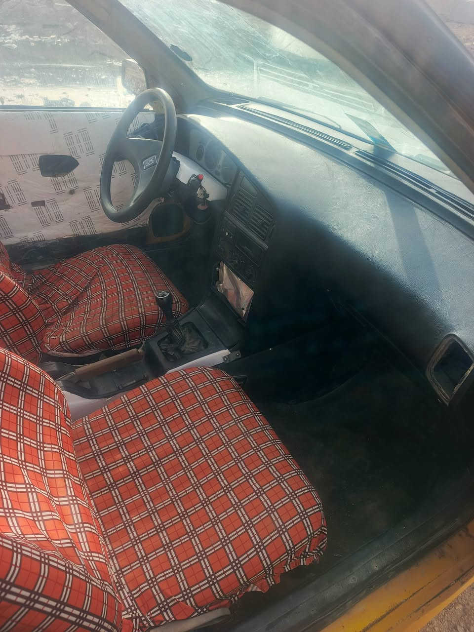 بيجو 405مكينه وكير شرط نظاف موديل 12رقم صدامي بصره راعيهه ماموجود اتكفل سرقه وعشائر فقط ناصريه السعر 8 ورقات يعني بلعراقي مليون وميتيين اتصل ***********اتصال أو واتساب
