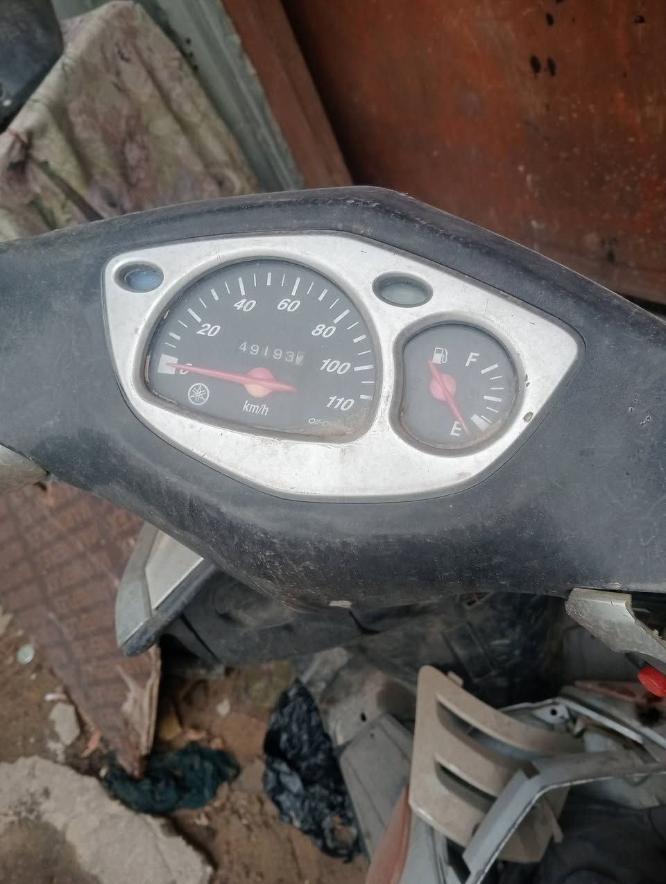 سلام عليكم
نثيه 110  ياباني متروكه 
شغاله بس ممشغله صار هواي 
كل غراضه موجوده 
مكينه اكسل كهربائيات شغالات
***********
250 قفل
